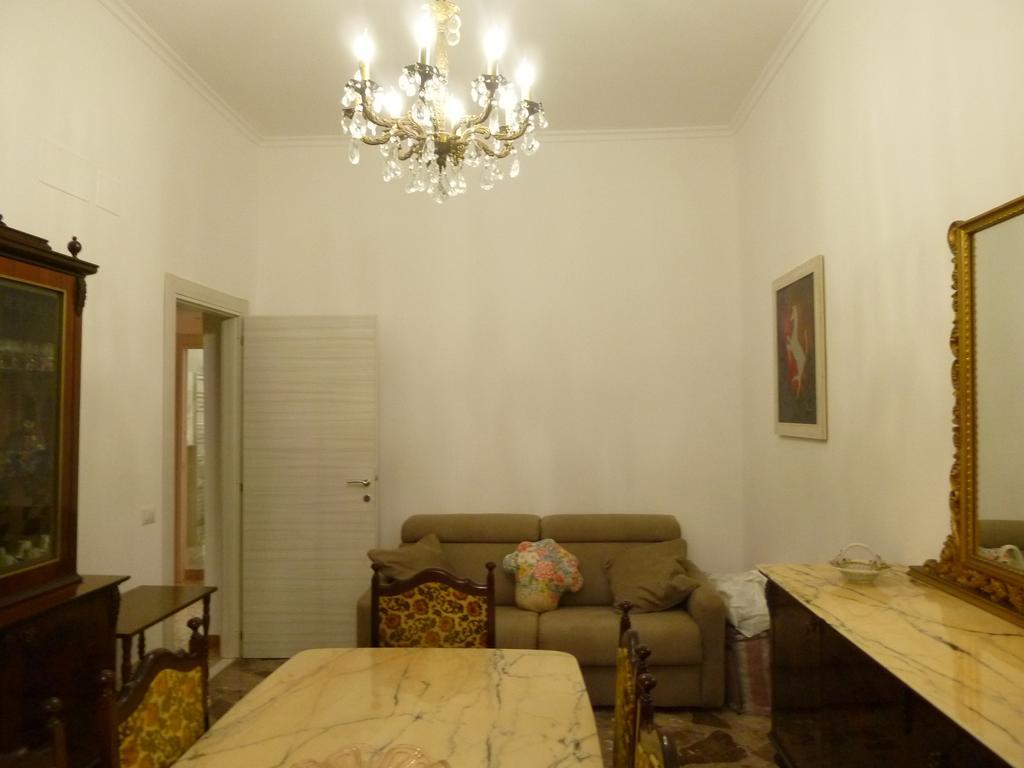 Termini Station Apartment Ai Due Cortili Presso Le Mura Aureliane Roma Eksteriør bilde